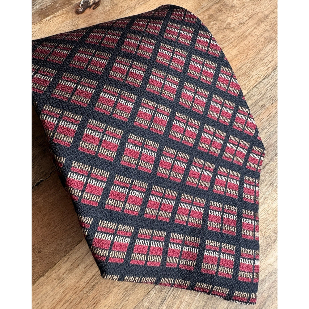 Gianfranco Ruffini Italy Silk Necktie Geometric Stripe Black Red Gold 4" W 56" L